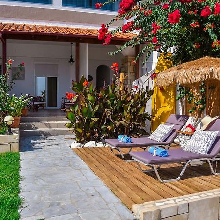 Laia Seafront Luxury Apartments Agia Pelagia Exterior foto