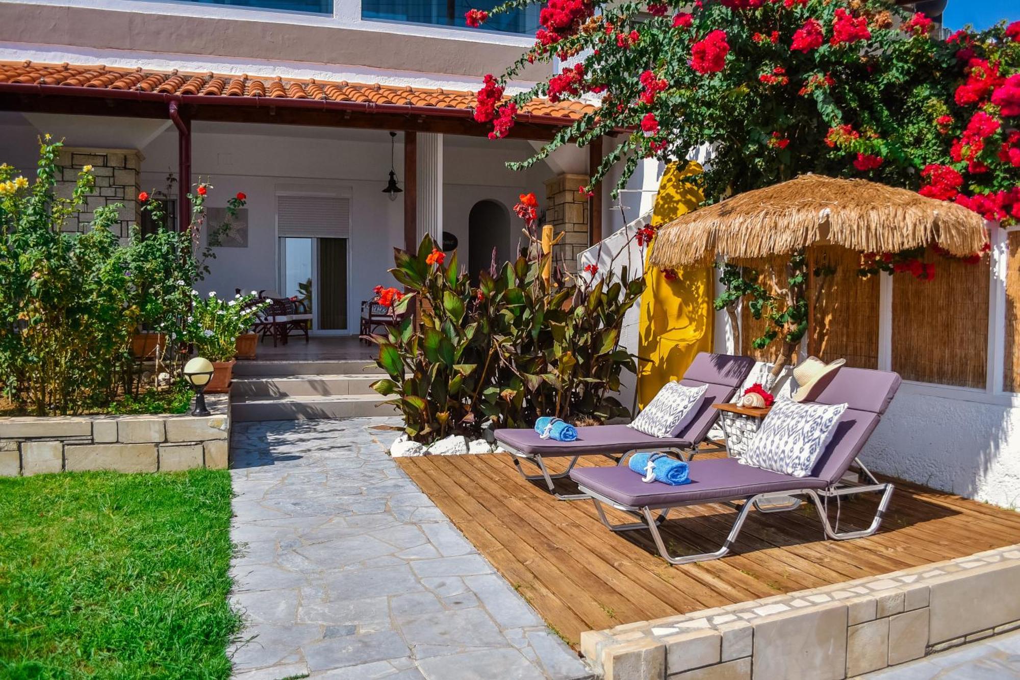 Laia Seafront Luxury Apartments Agia Pelagia Exterior foto