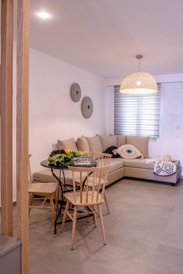 Laia Seafront Luxury Apartments Agia Pelagia Exterior foto