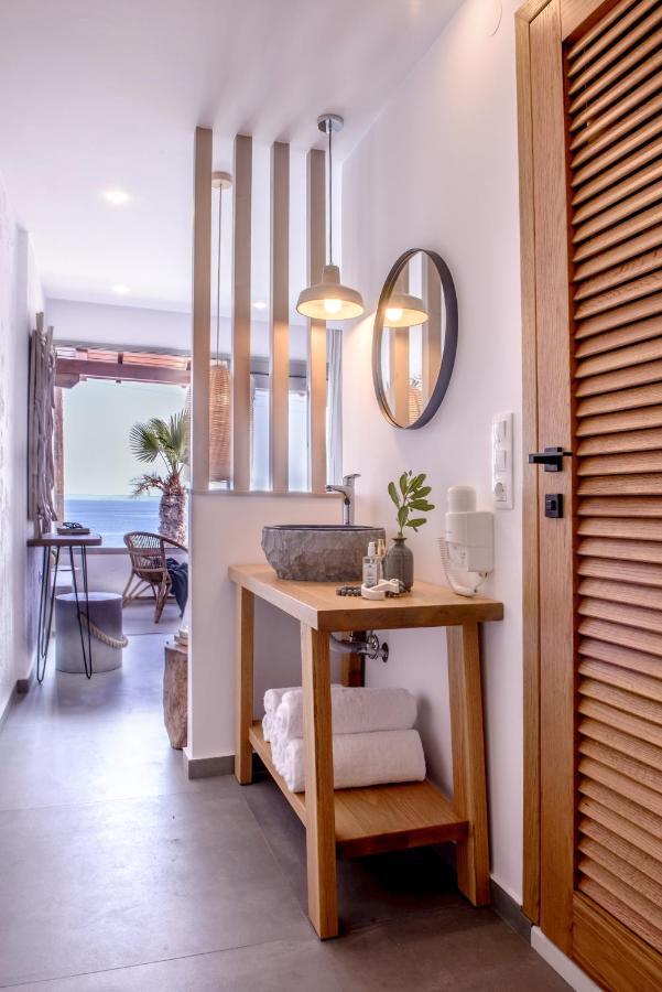 Laia Seafront Luxury Apartments Agia Pelagia Exterior foto