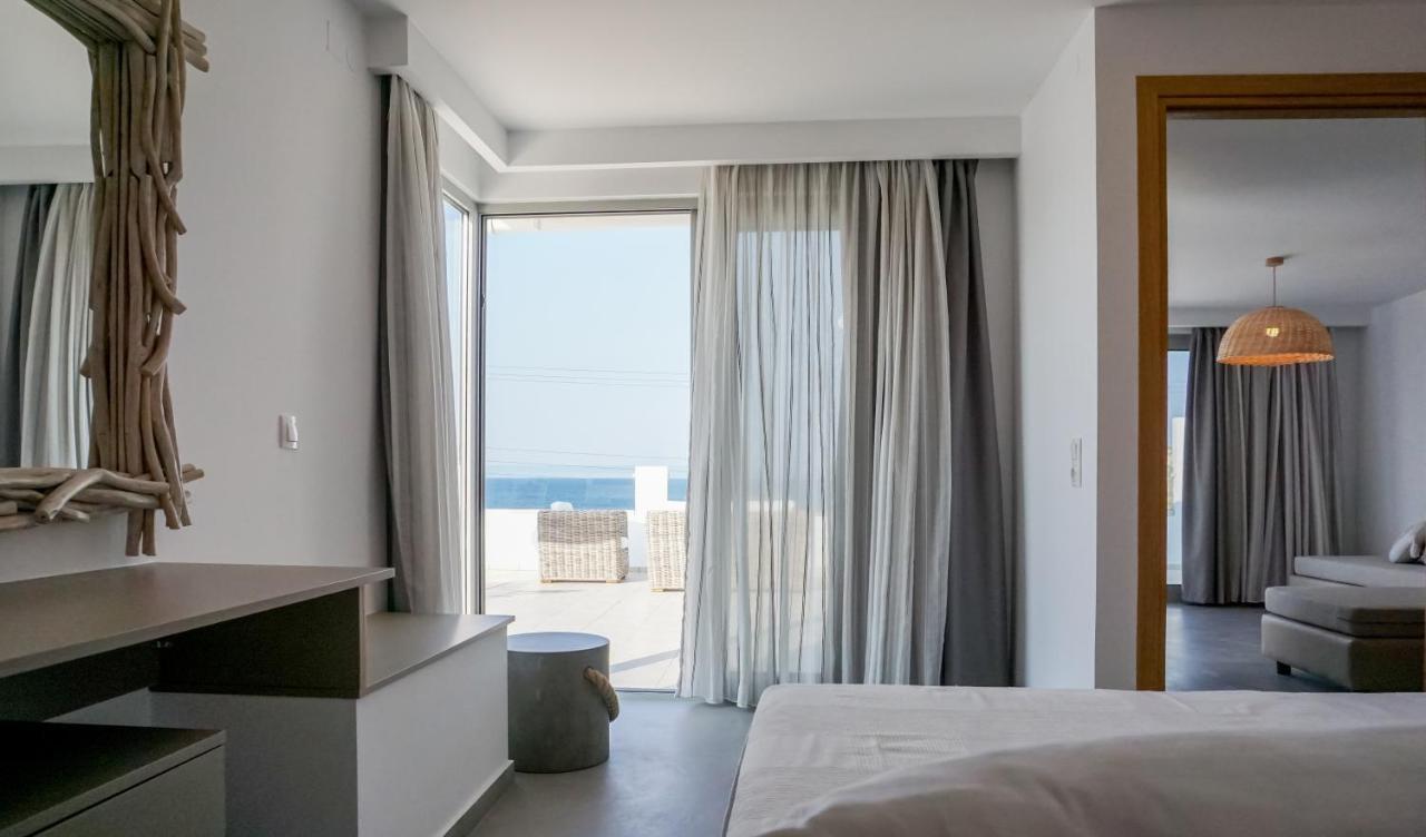 Laia Seafront Luxury Apartments Agia Pelagia Exterior foto