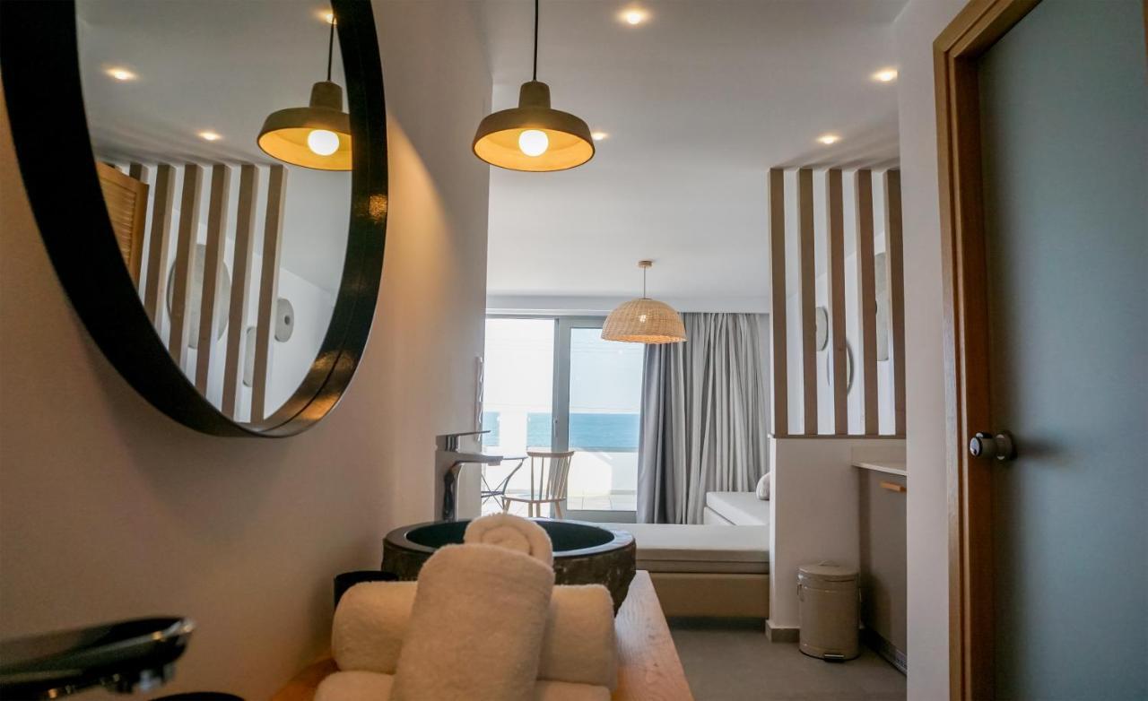 Laia Seafront Luxury Apartments Agia Pelagia Exterior foto